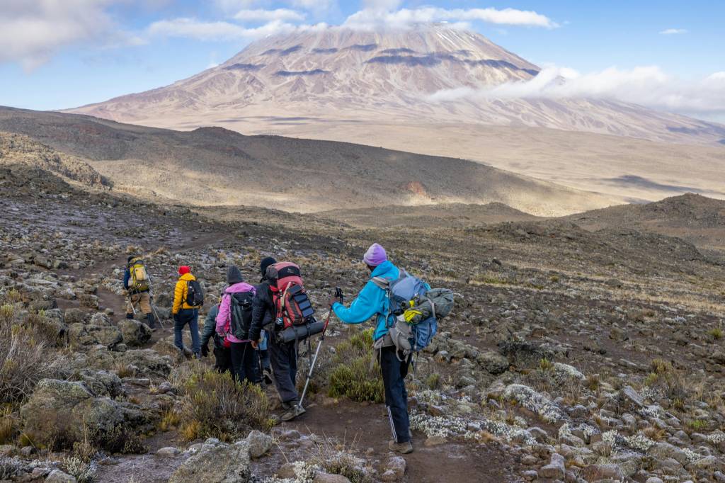 Ascension du kilimandjaro : comment s’acclimater et éviter le mal des montagnes