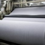 Matière polyester : avantages, limites et usages dans la mode éthique